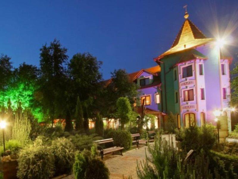 Vinski Dvor Palic Bagian luar foto